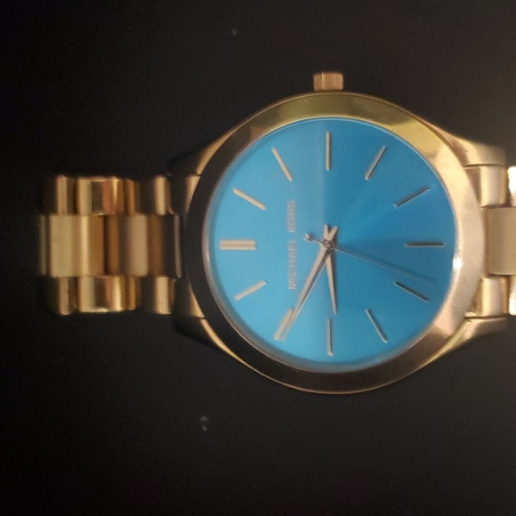 MICHAEL Michael Kors Accessories - Gently used, womens Michael Kors watch. Model number MK 3265